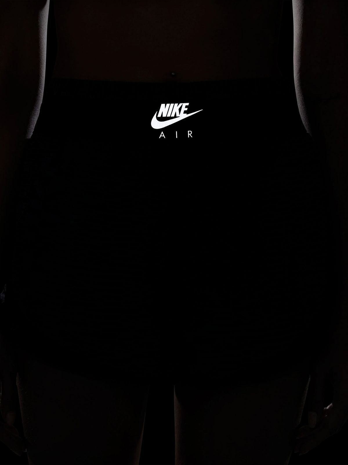  מכנסי ריצה קצרים בהדפס לוגו Tempo Short של NIKE