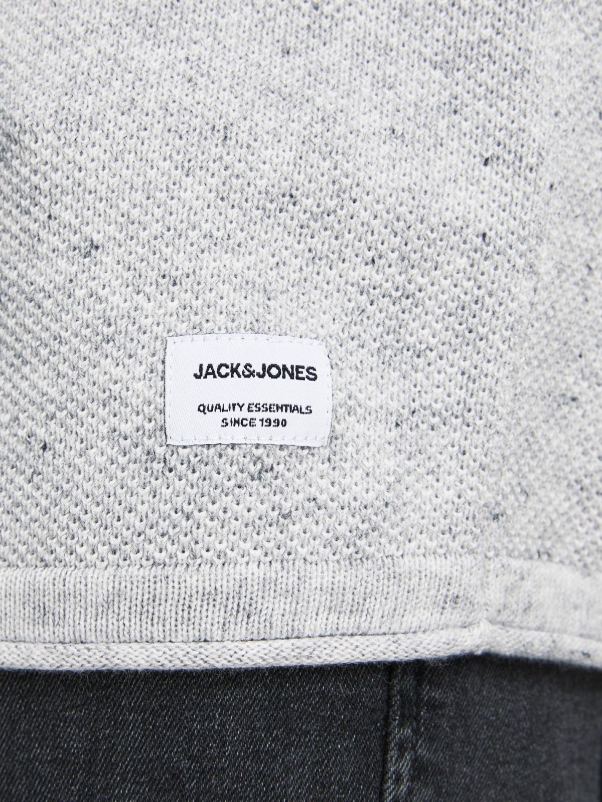  סוודר חלק של JACK AND JONES