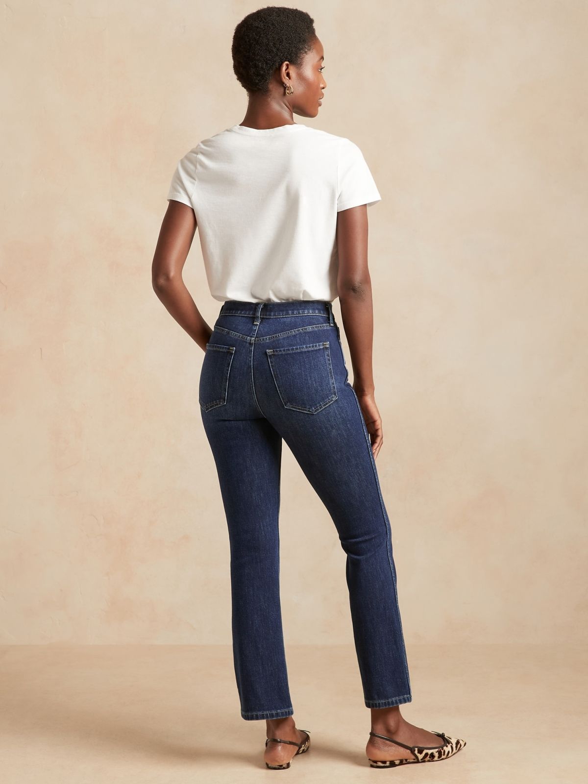  ג'ינס בגזרה גבוהה של BANANA REPUBLIC