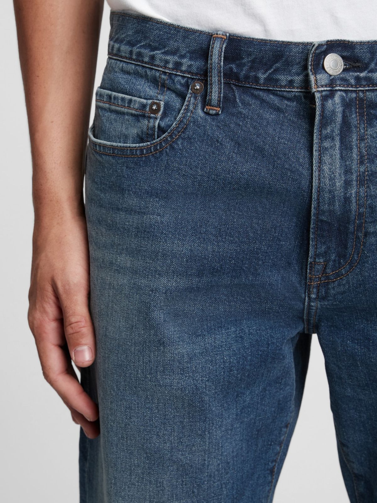  ג'ינס ווש בגזרה ישרה של GAP