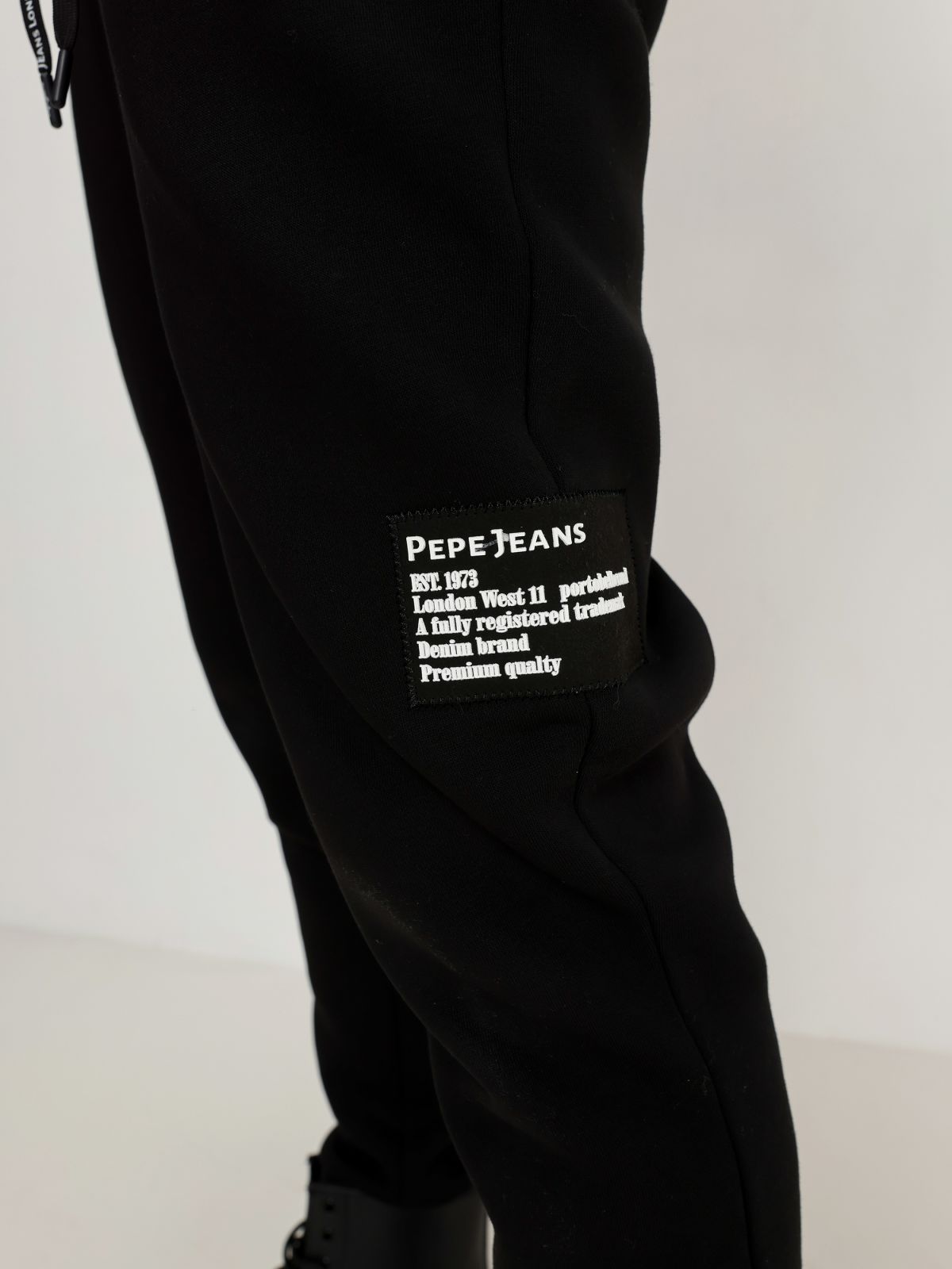  חליפת טרנינג עם פאץ' לוגו של PEPE JEANS
