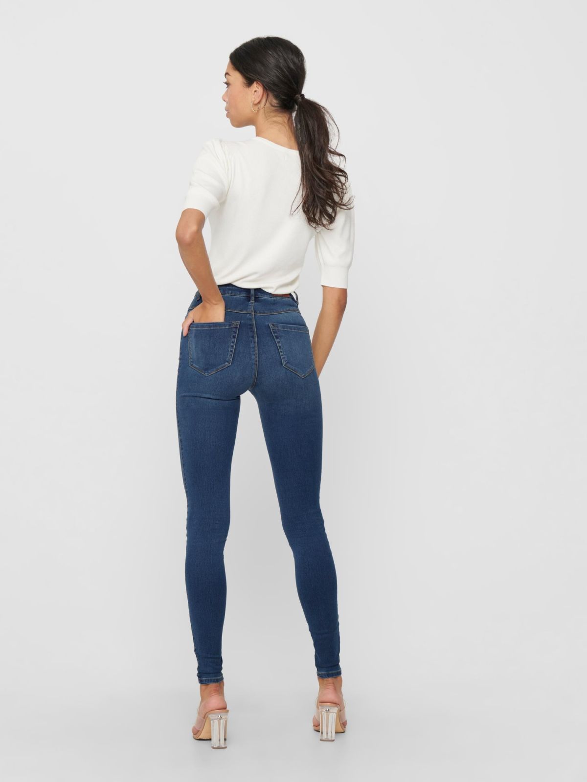  ג'ינס ארוך בגזרת סקיני של ONLY