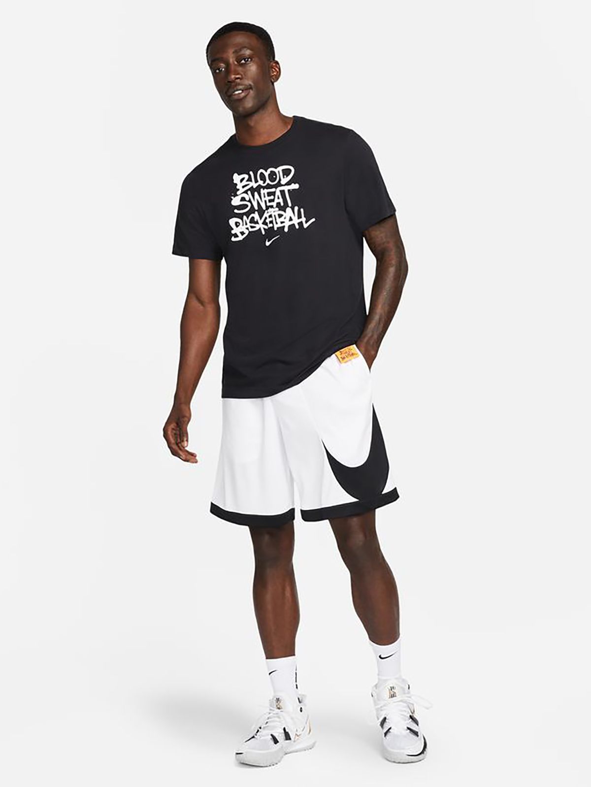  מכנסי כדורסל עם לוגו Dri-Fit של NIKE