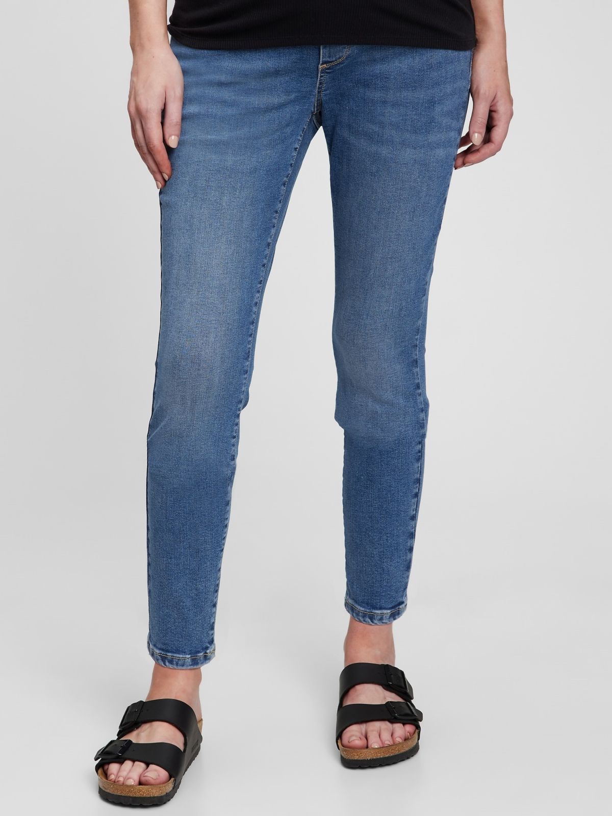  מכנסי ג'ינס בגזרת סקיני / MATERNITY של GAP