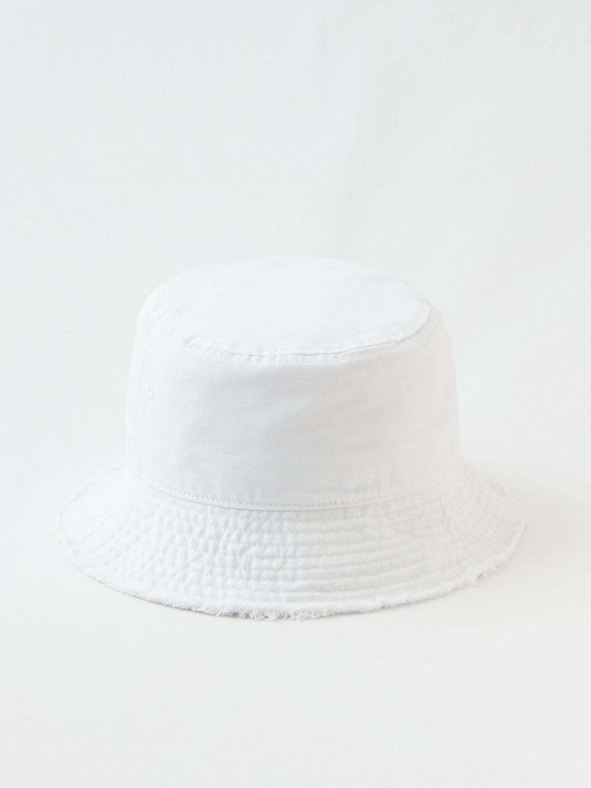  כובע באקט חלק עם פרנזים / נשים של OFFLINE