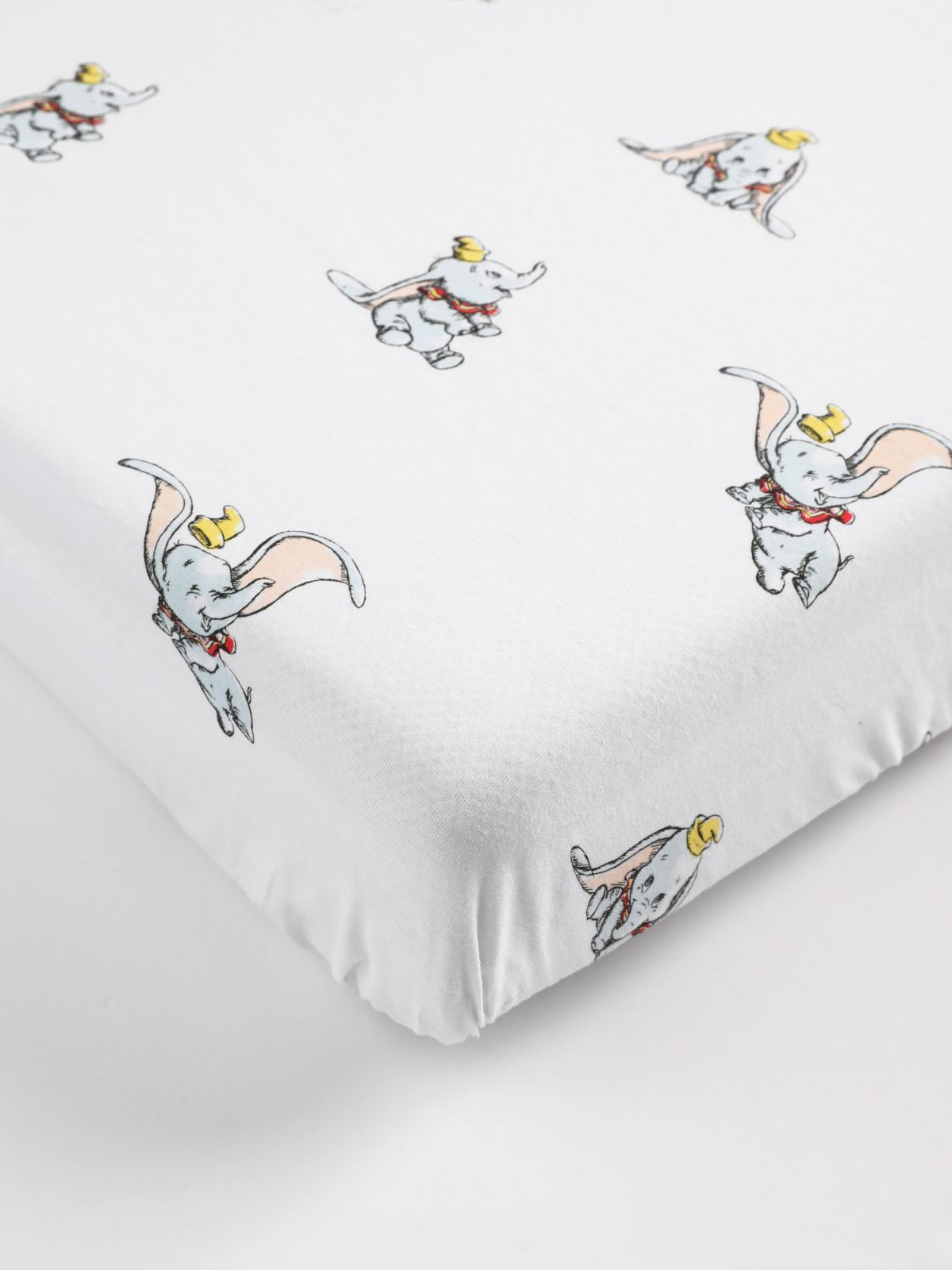  זוג סדינים בהדפס דמבו למיטת תינוק / בייבי של FOX