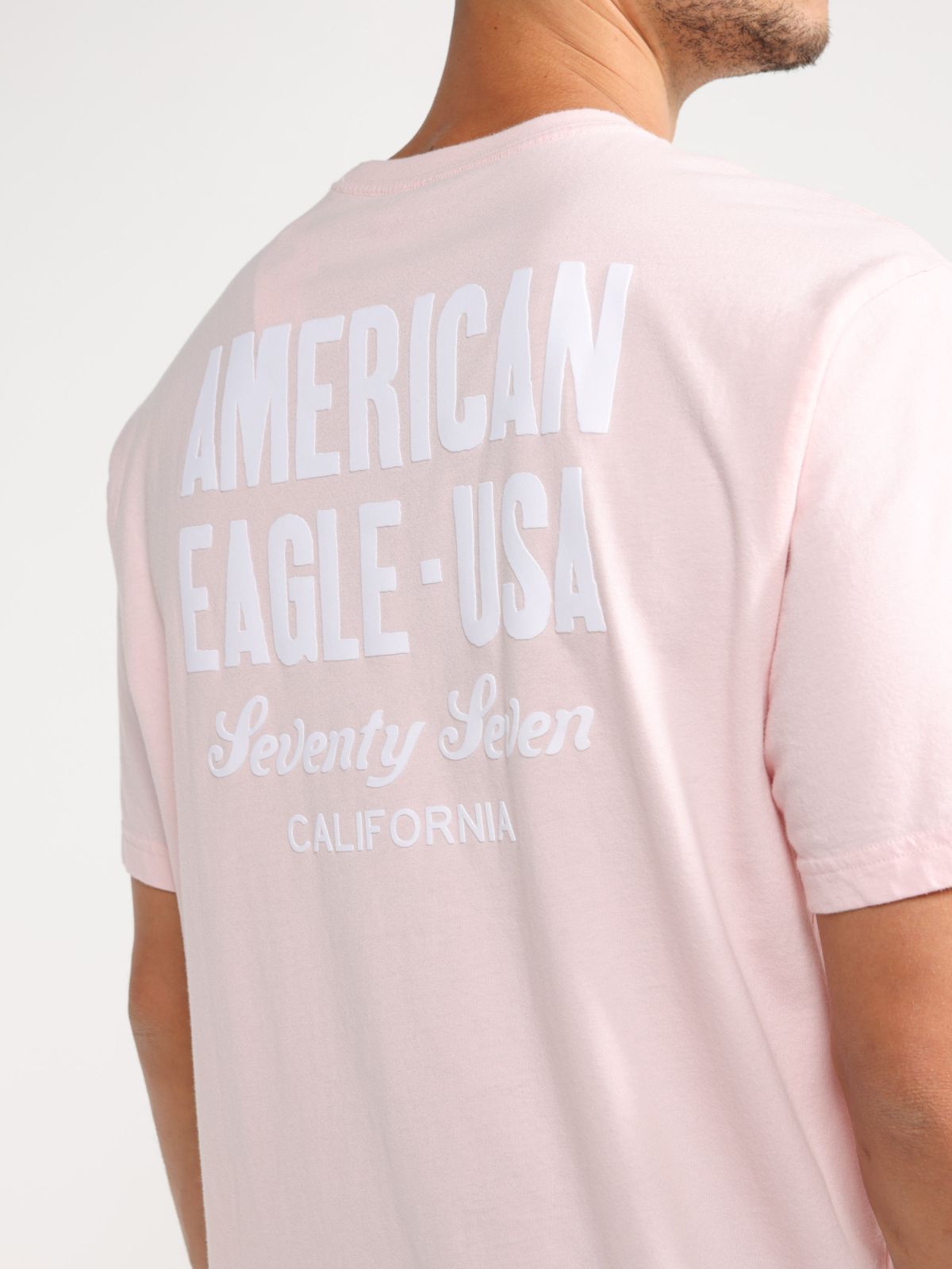  טי שירט עם לוגו של AMERICAN EAGLE