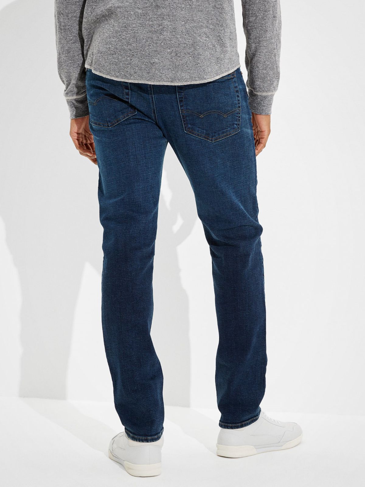  ג'ינס ארוך בגזרת Slim Straight של AMERICAN EAGLE