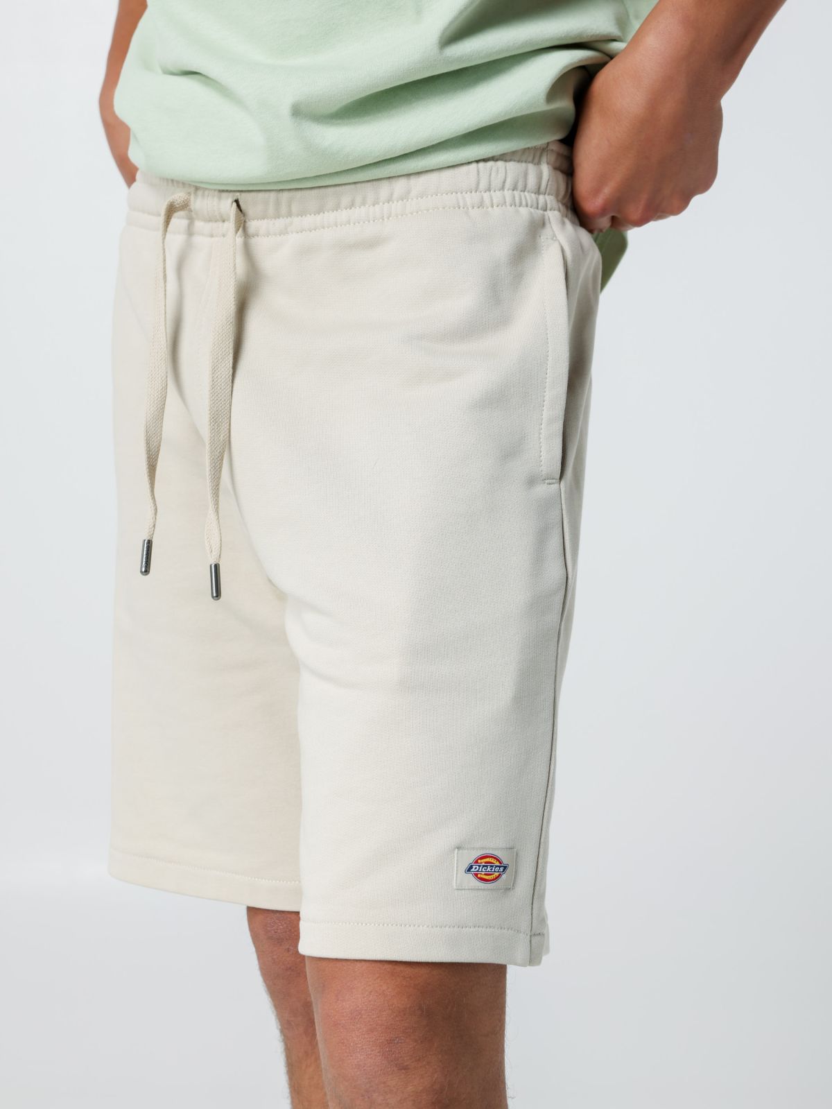  מכנסיים קצרים עם פאץ' לוגו של DICKIES
