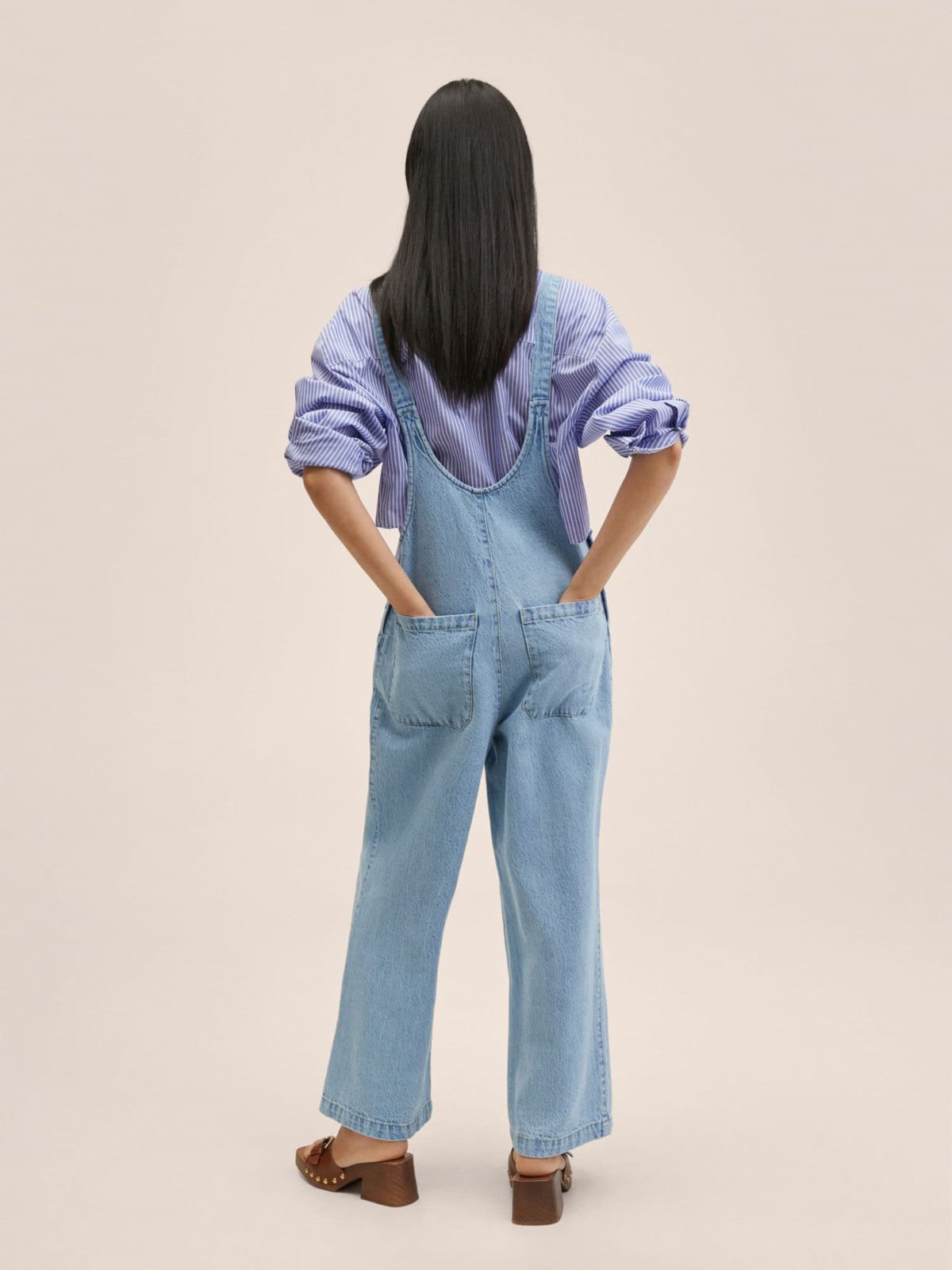  אוברול ג'ינס ארוך עם כיסים של MANGO