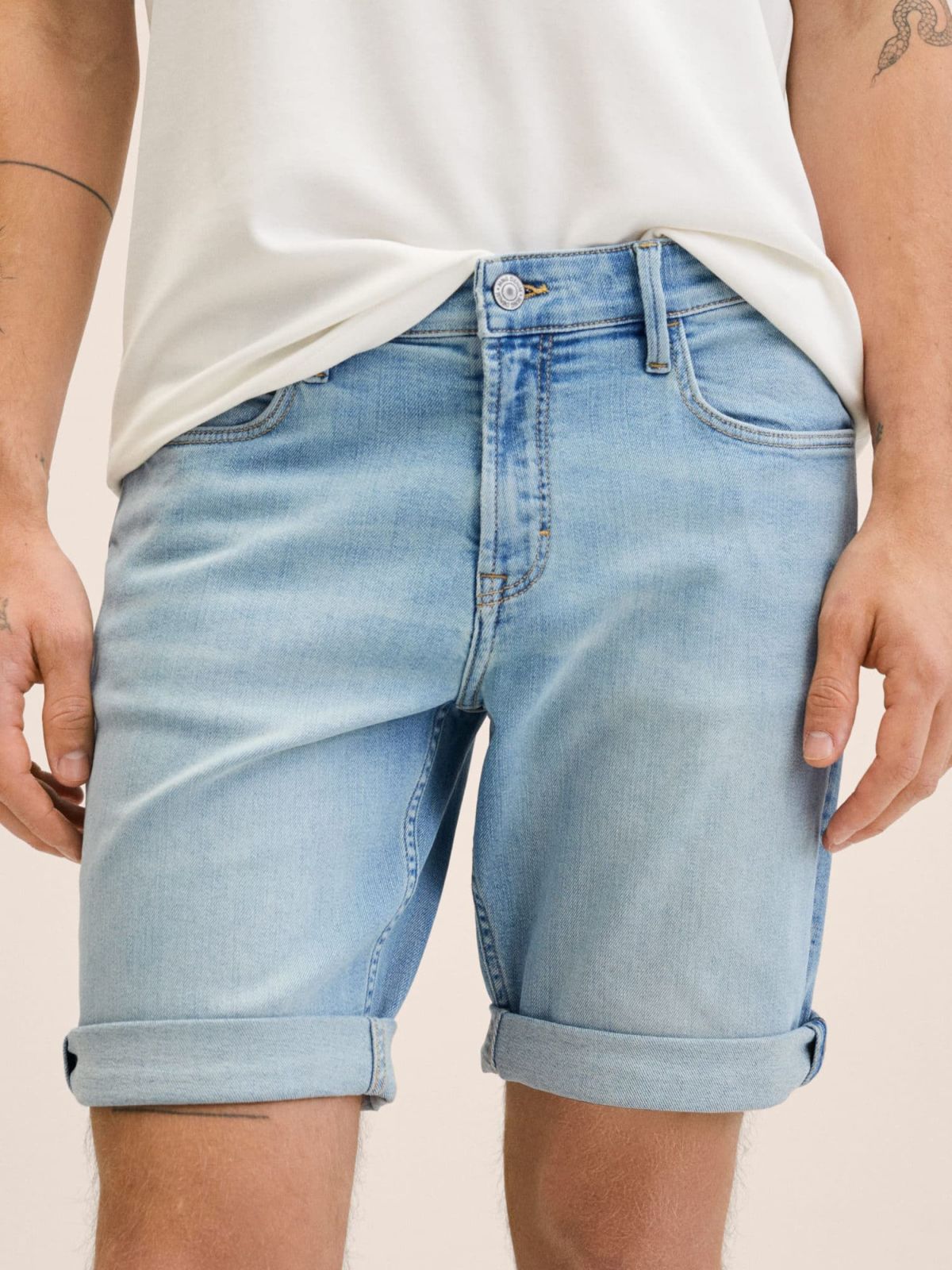  ג'ינס קצר ווש של MANGO