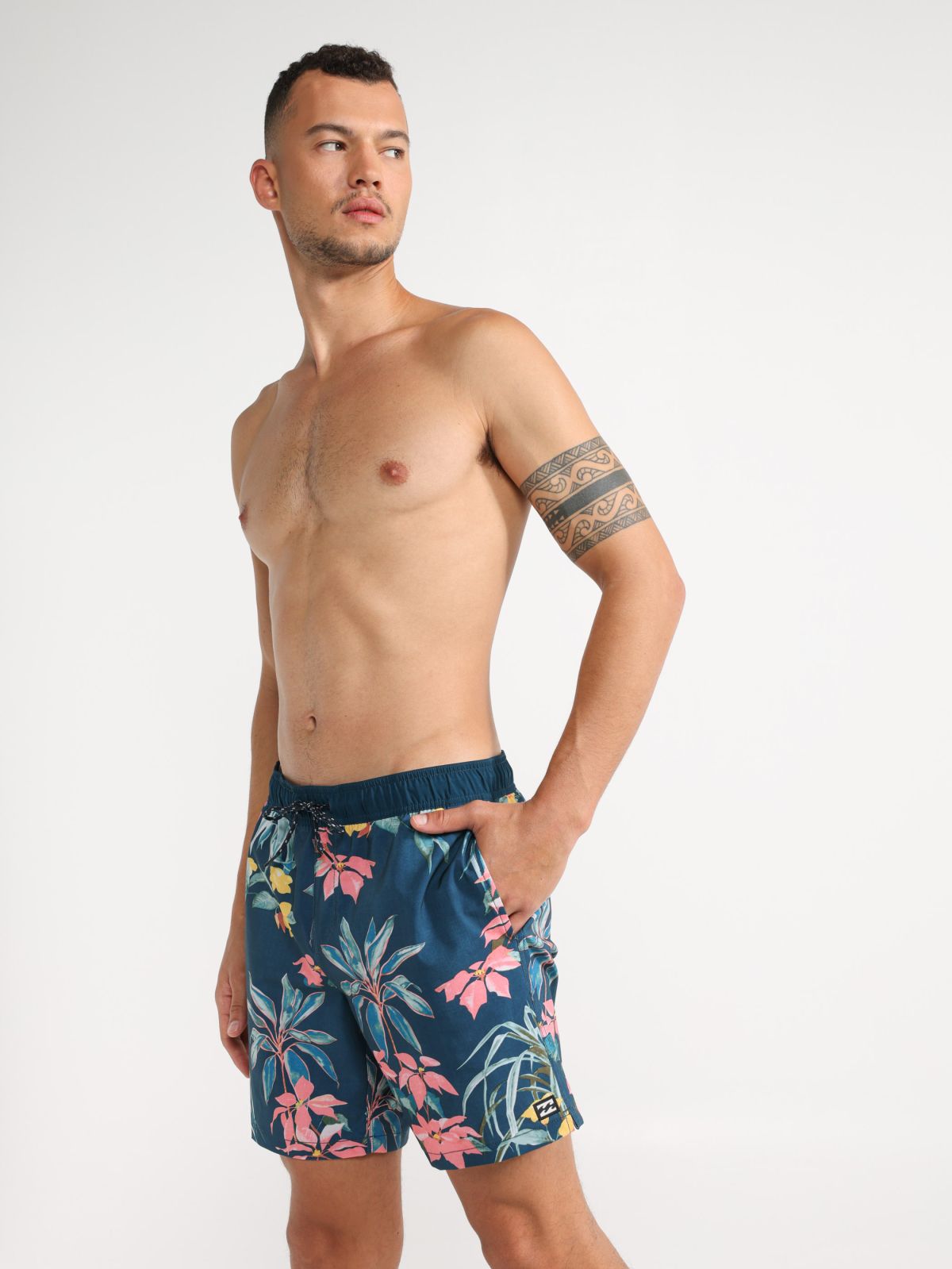  מכנסי בגד ים בהדפס פרחים של BILLABONG