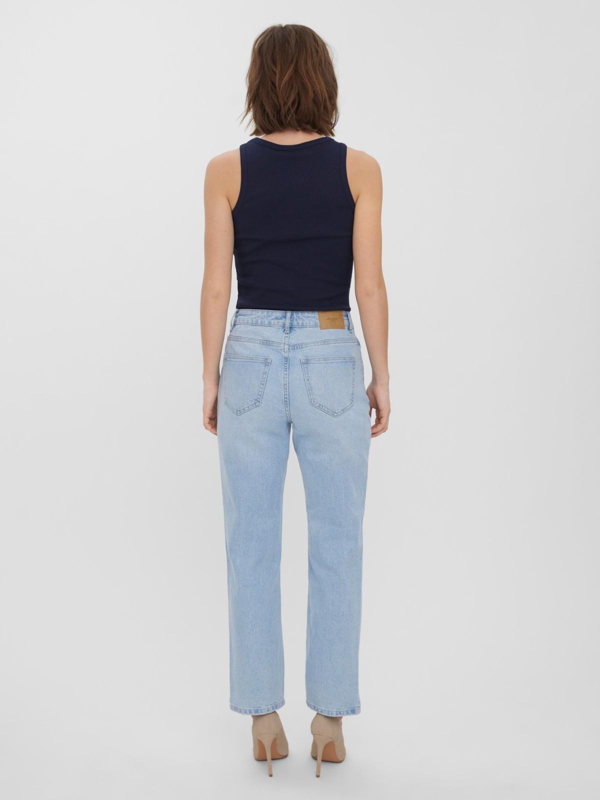 מכנסי ג'ינס עם פתח של VERO MODA