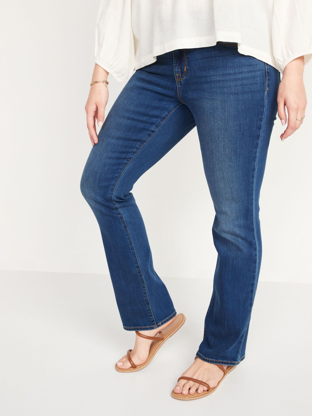  ג'ינס ארוך בגזרת FLARE של OLD NAVY