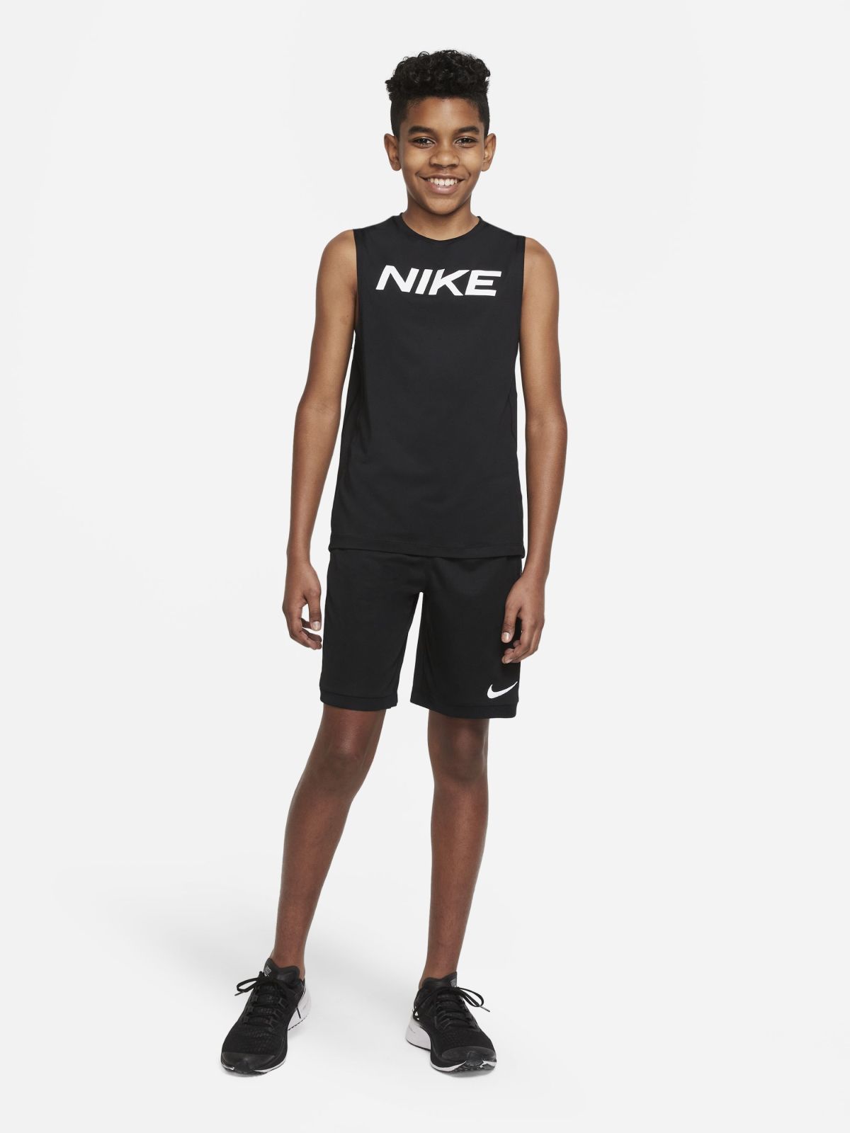  גופייה עם לוגו Nike Pro של NIKE