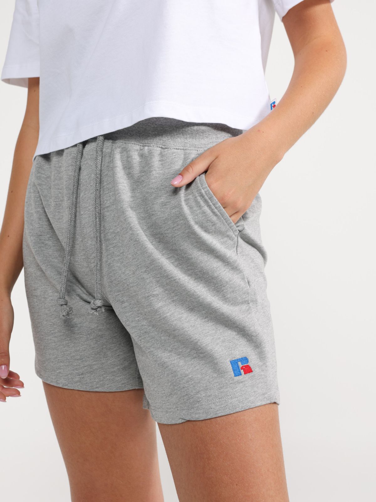  מכנסיים קצרים עם לוגו רקום של RUSSELL ATHLETIC