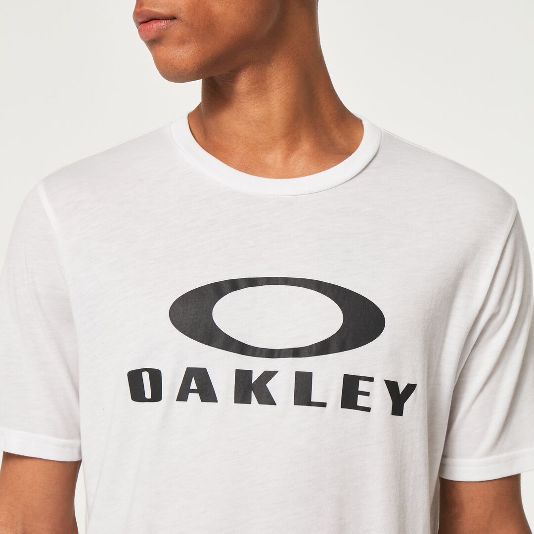  טי שירט לוגו של OAKLEY