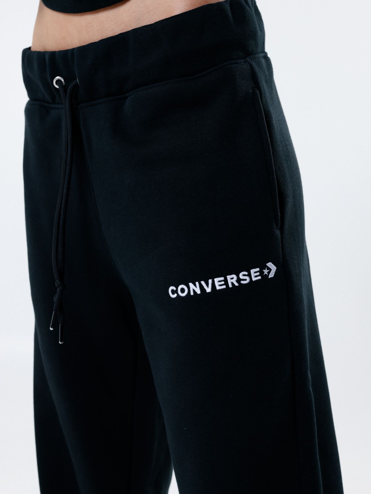  מכנסי טרנינג עם רקמת לוגו של CONVERSE