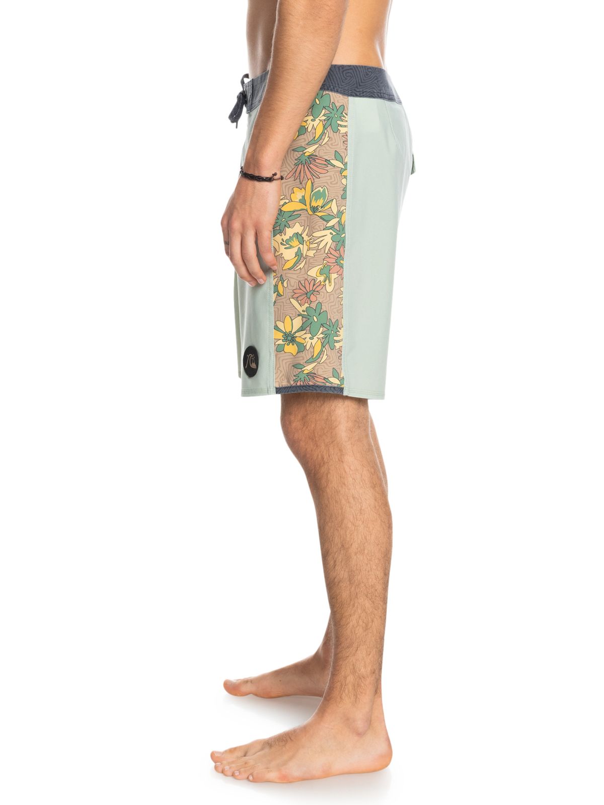  מכנסי בגד ים עם לוגו של QUIKSILVER