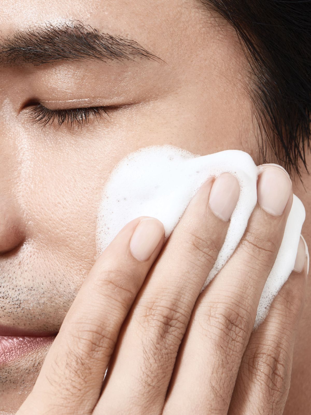  מוס ניקוי לגבר Shiseido- Men Face Cleanser של SHISEIDO