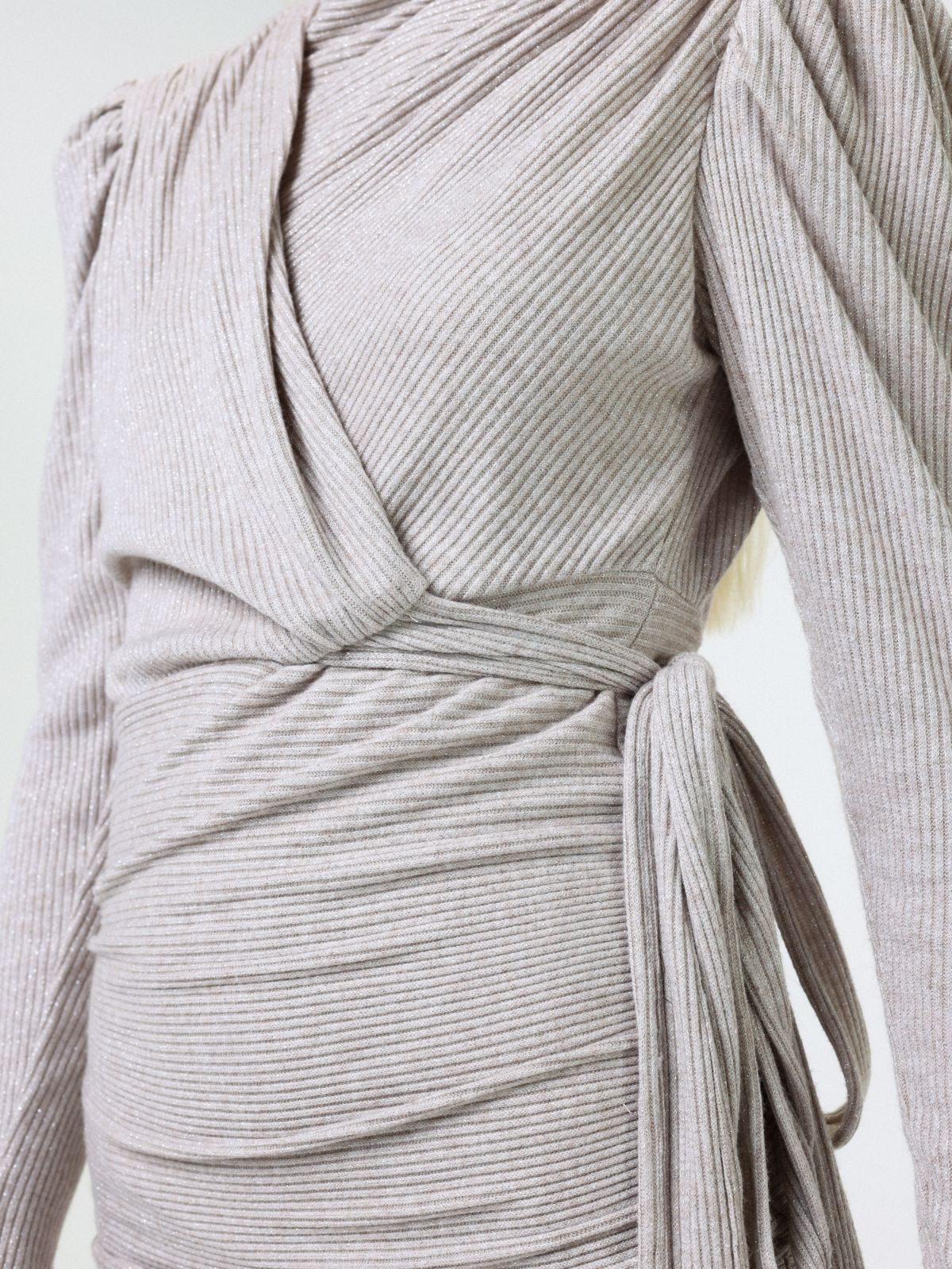  שמלת מיני בסגנון מעטפת של SABINA MUSAYEV