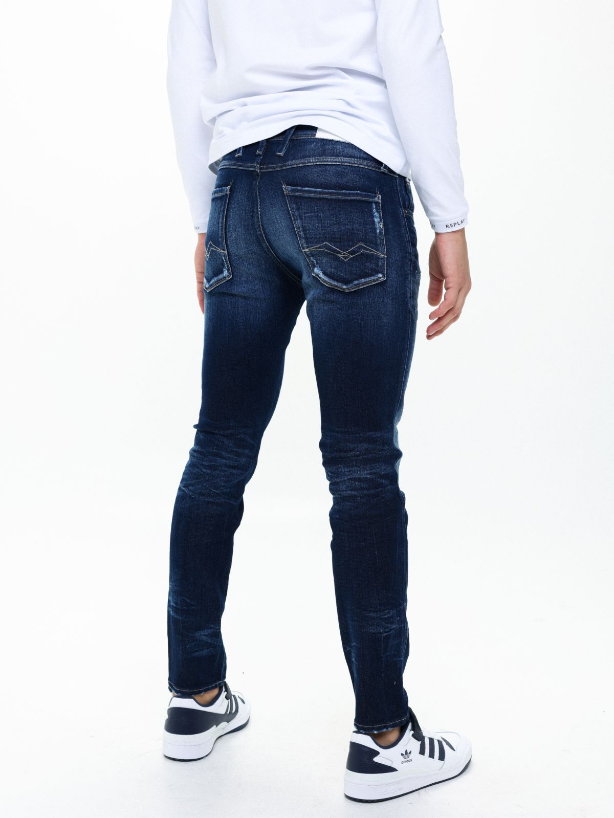  מכנסי ג'ינס ווש Slim של REPLAY