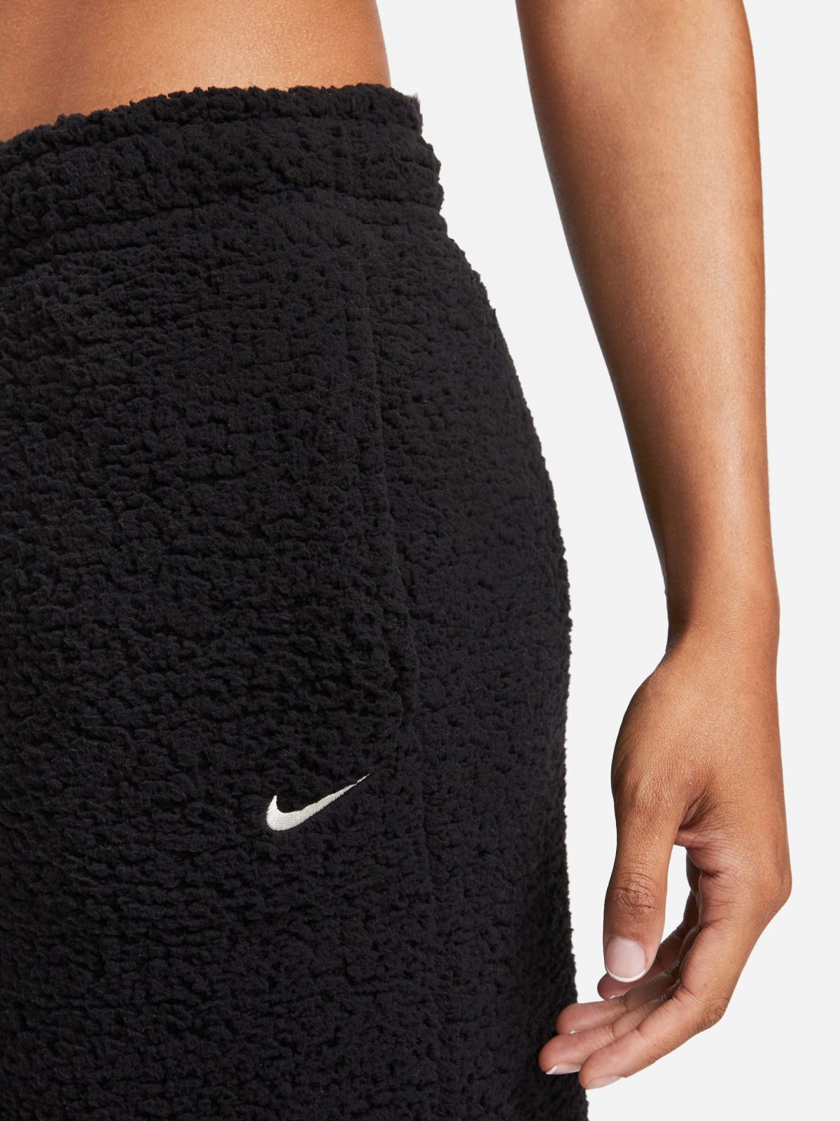  מכנסי טרנינג פרוותיים Nike Therma-FIT של NIKE