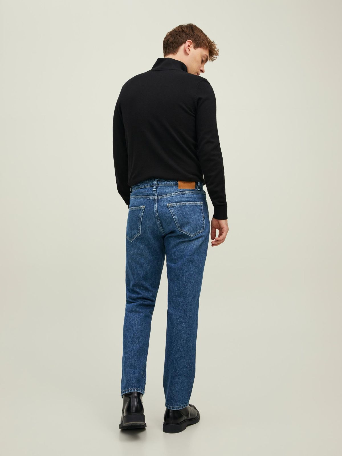  מכנסי ג'ינס בגזרה ישרה של JACK AND JONES