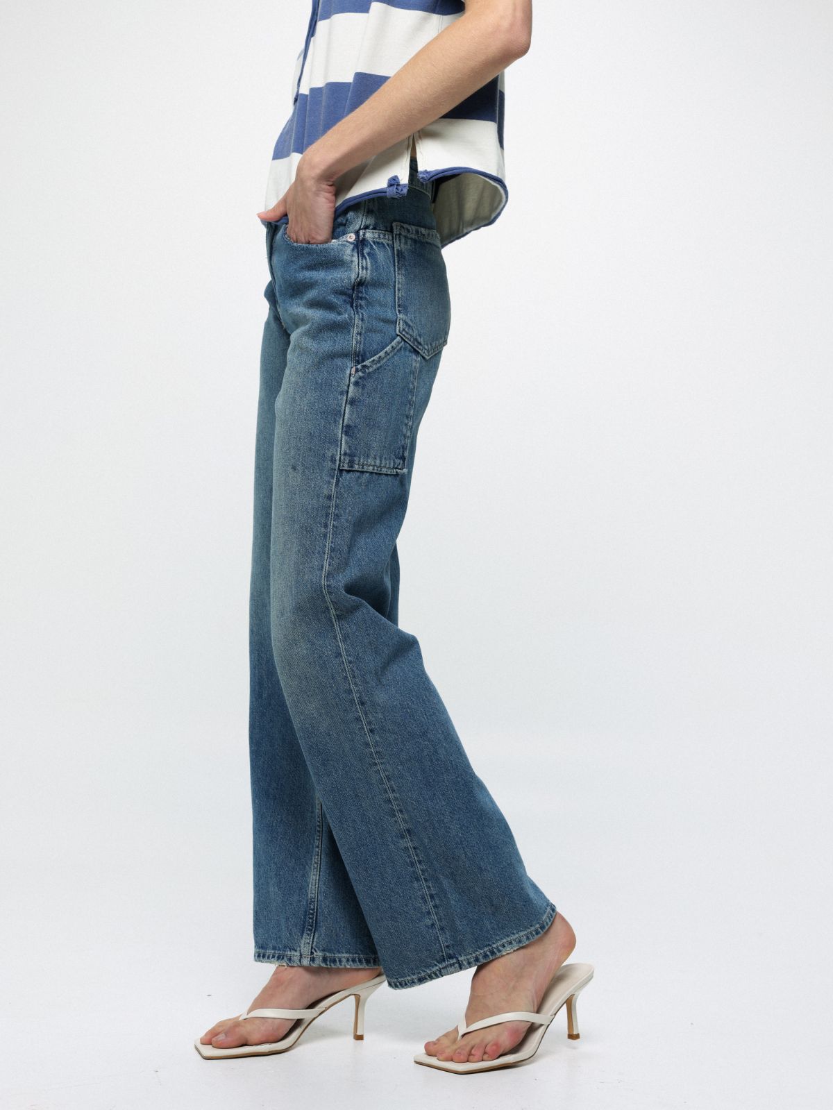  ג'ינס אוברסייז מתרחב של FREE PEOPLE