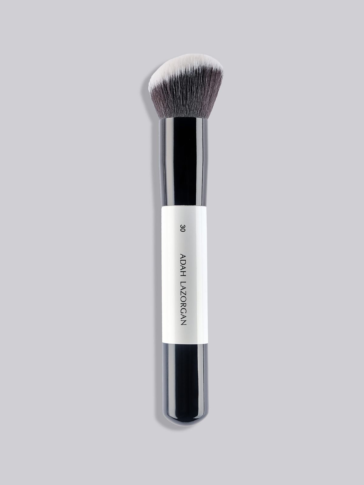  מברשת מייקאפ זוויתית - מספר 30 Angled Makeup Brush #30 של ADAH LAZORGAN