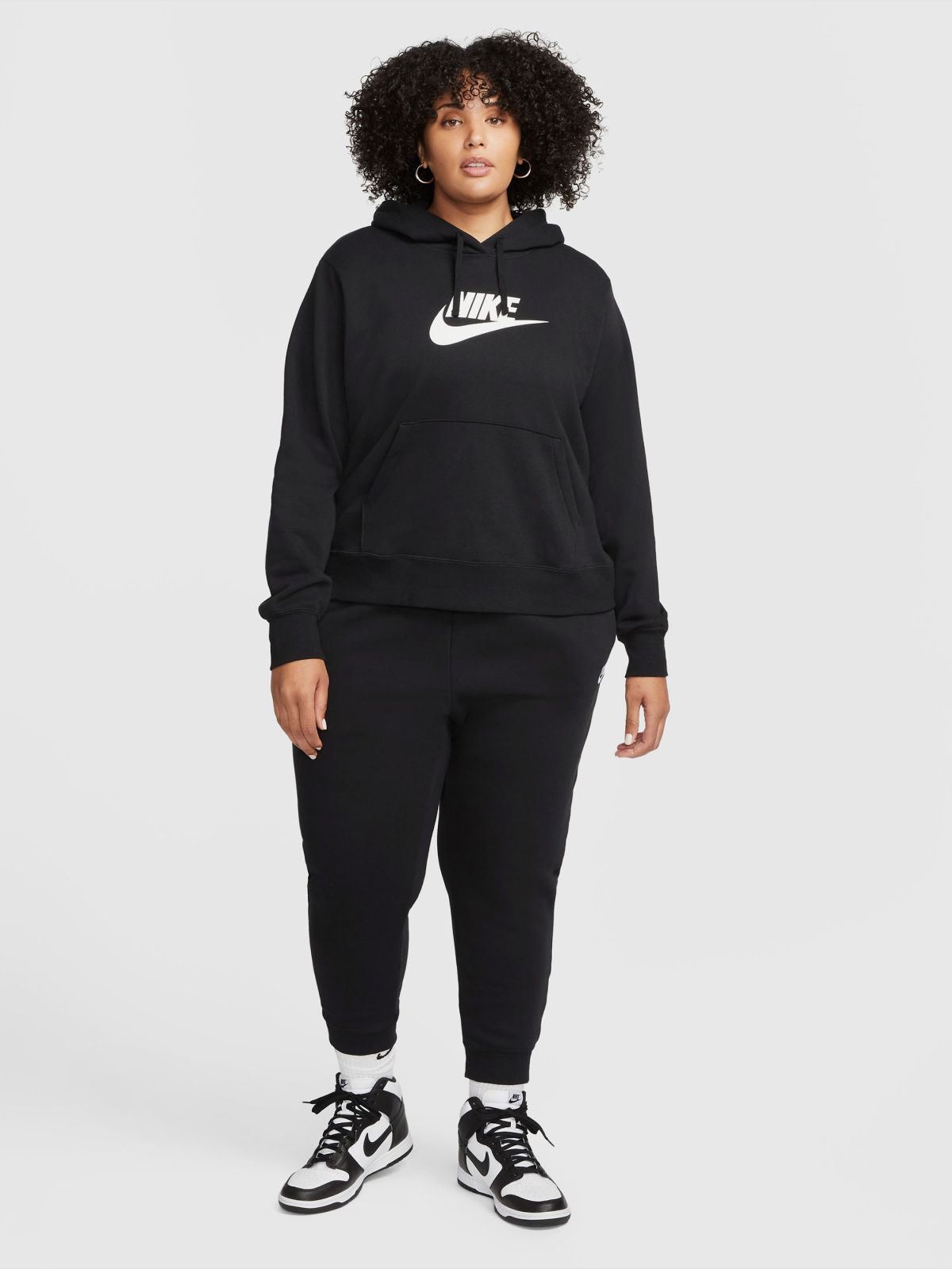  מכנסי טרנינג Nike Sportswear Club Fleece / Plus Size של NIKE