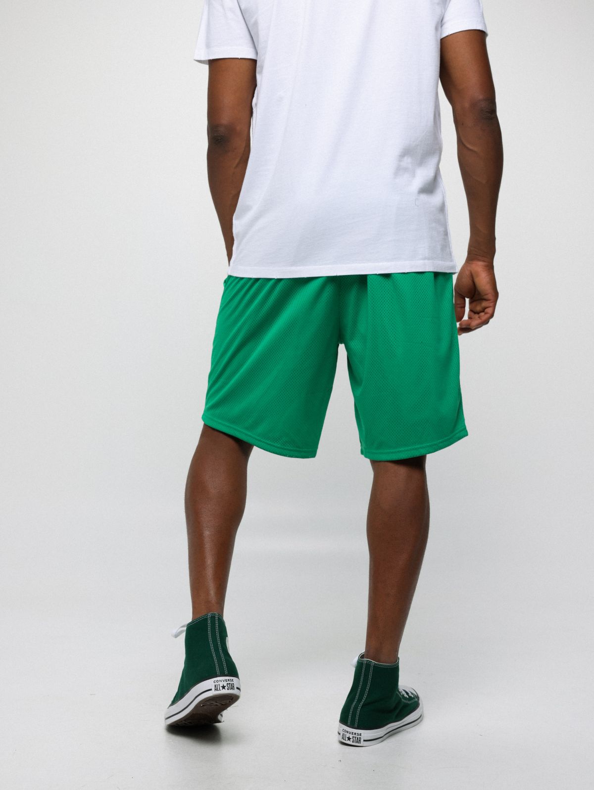  מכנסי כדורסל קצרים עם לוגו של undefined