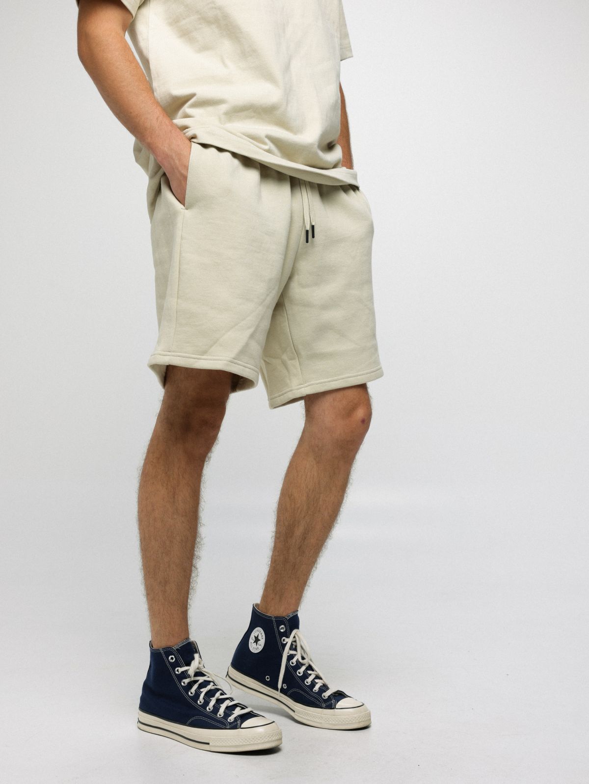  מכנסי טרנינג קצרים עם לוגו של TAIKAN