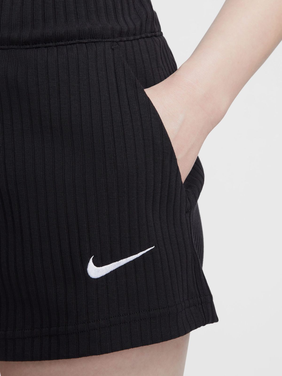  מכנסיים קצרים בטקסטורת ריב Nike Sportswear של NIKE