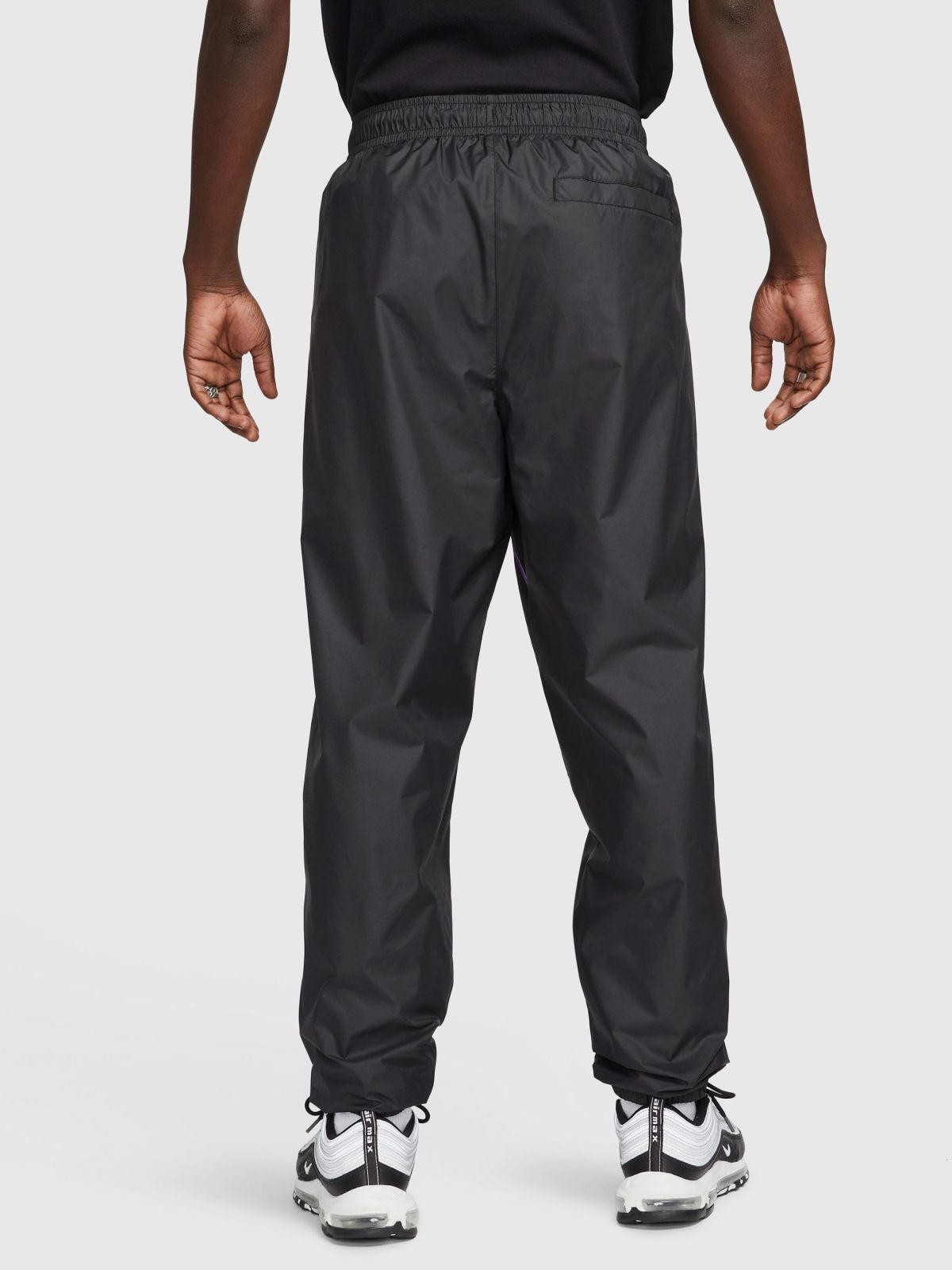  מכנסיים ארוכים עם רקמת לוגו Nike Club של NIKE