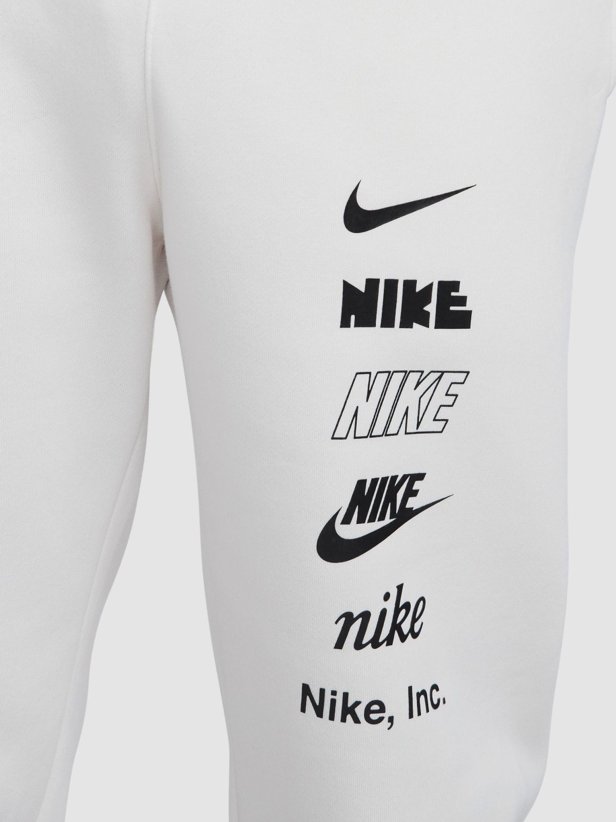  מכנסי טרנינג עם לוגו Nike Club Fleece של NIKE