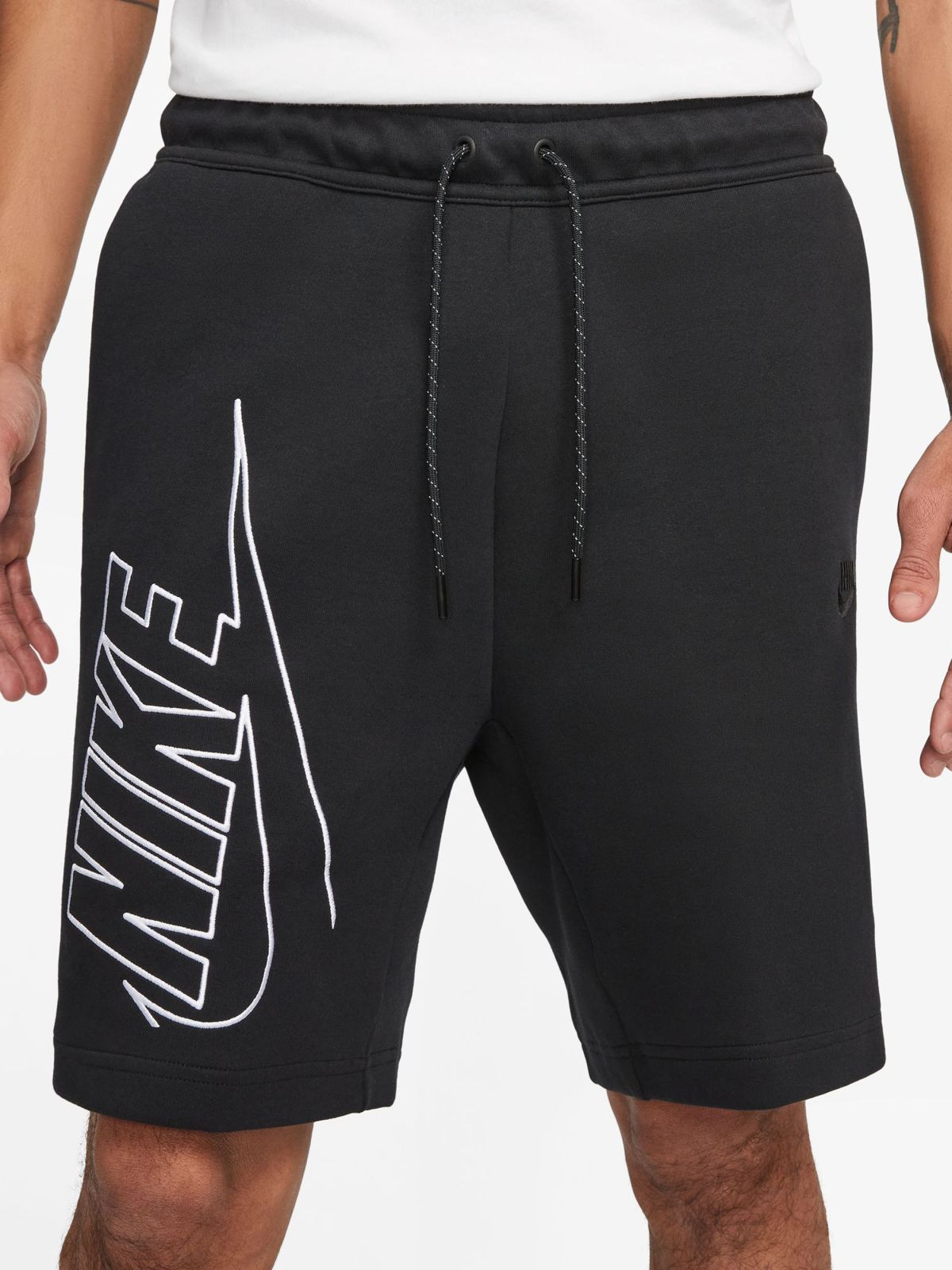  מכנסיים קצרים עם לוגו של NIKE