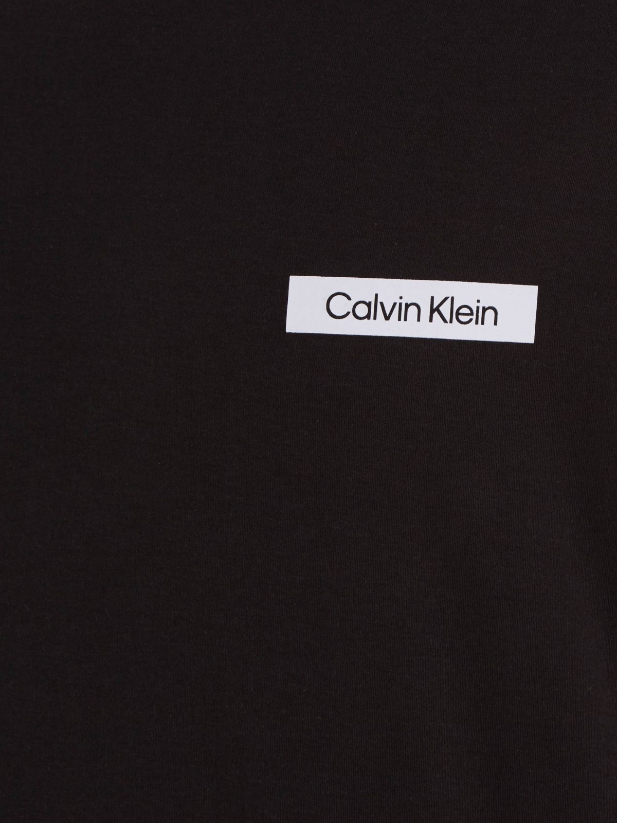  טי שירט עם הדפס בשילוב לוגו של CALVIN KLEIN