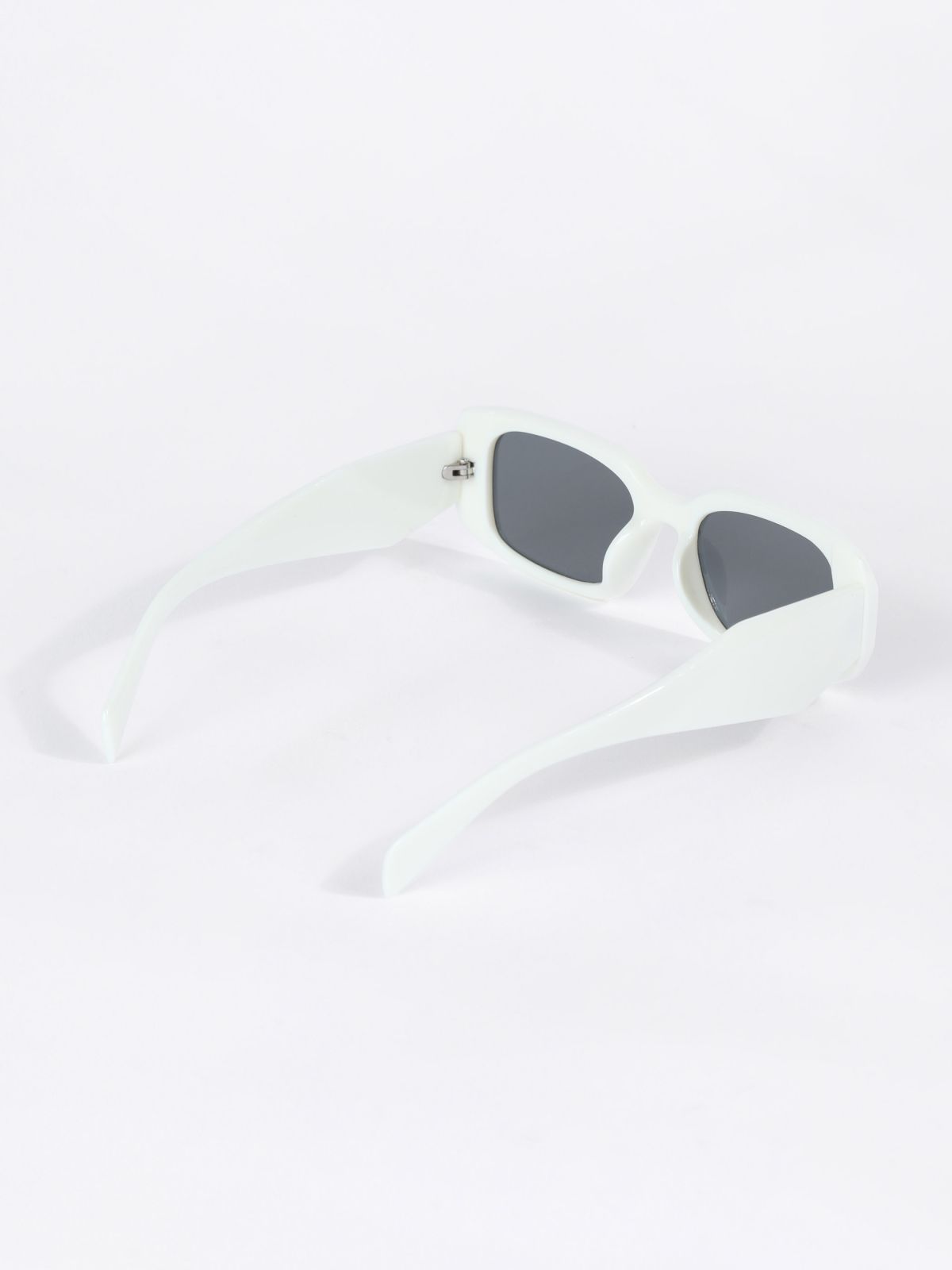  משקפי שמש מלבניים / TX Eyewear Collection של TERMINAL X