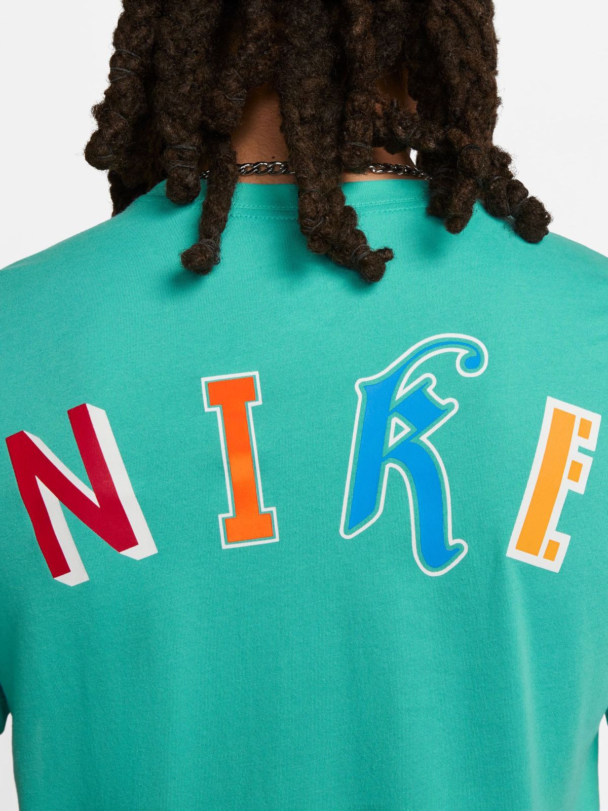  Nike Dri-FIT טי שירט עם לוגו של NIKE
