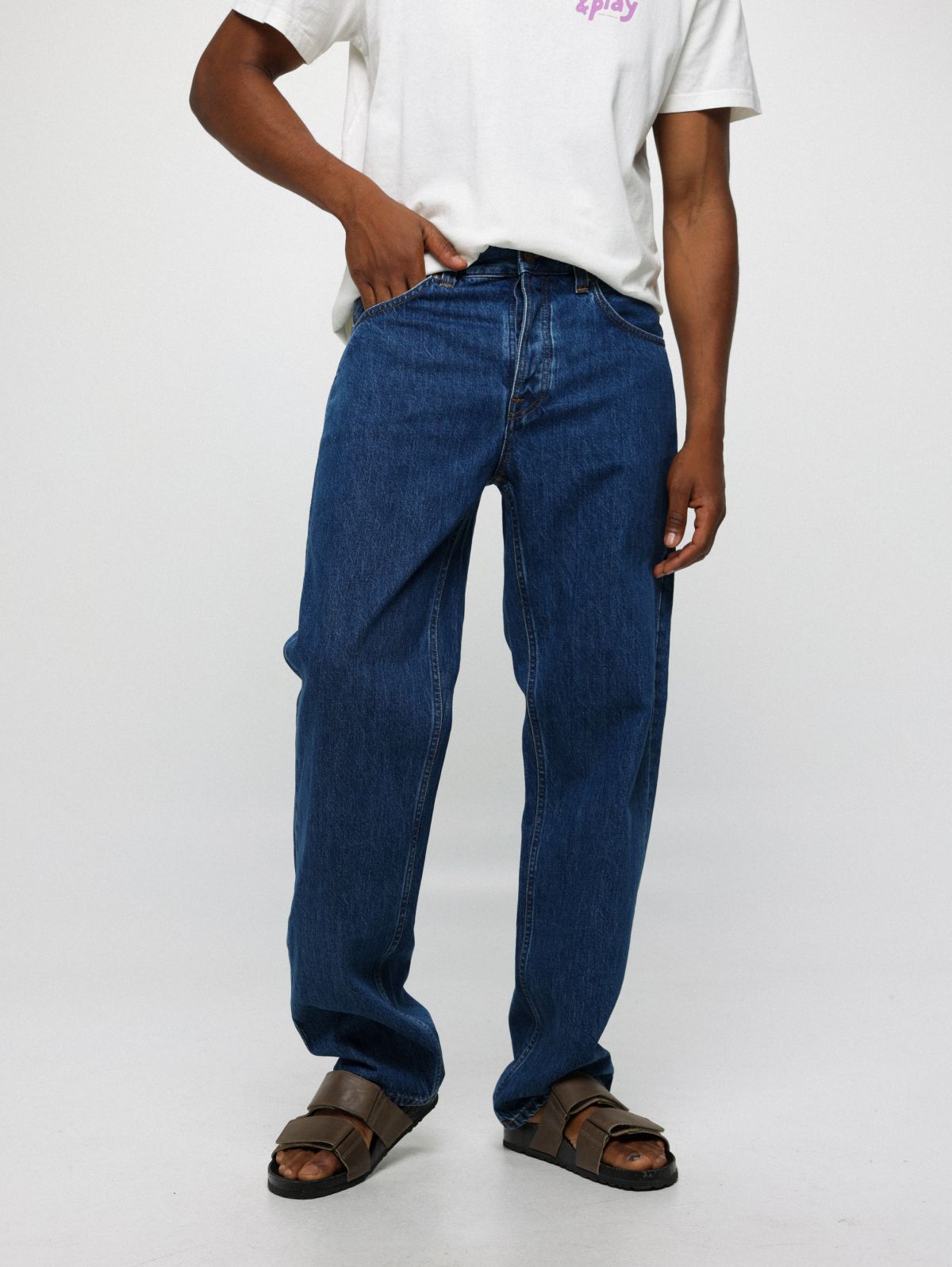  מכנסי ג'ינס בגזרה ישרה של NUDIE JEANS