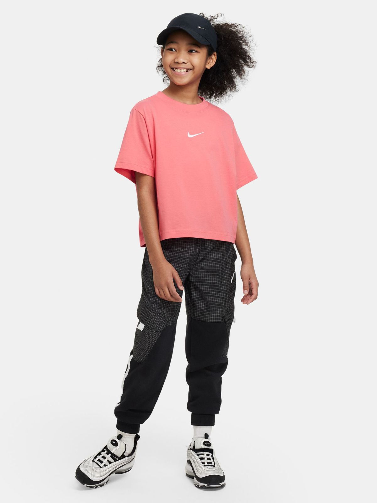  טי שירט עם רקמת לוגו Nike Sportswear של NIKE